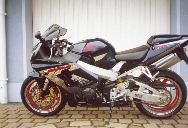 Honda cbr929rr Street