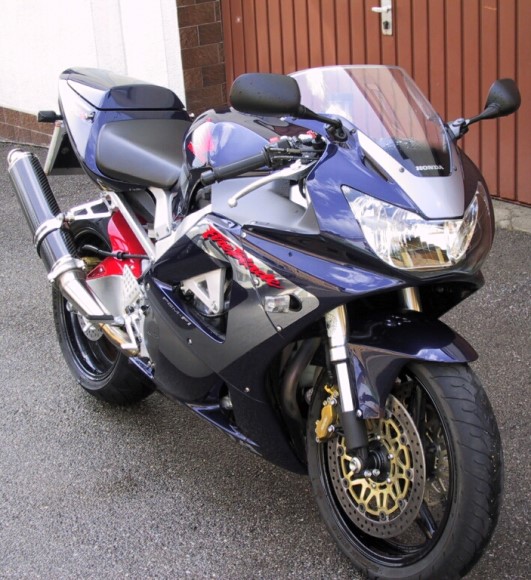 Honda cbr929rr Street