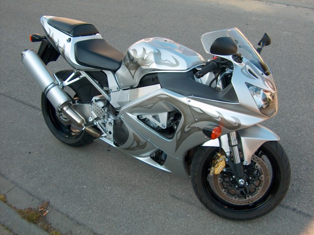 Honda CBR 929rr РіРѕРґ 2000