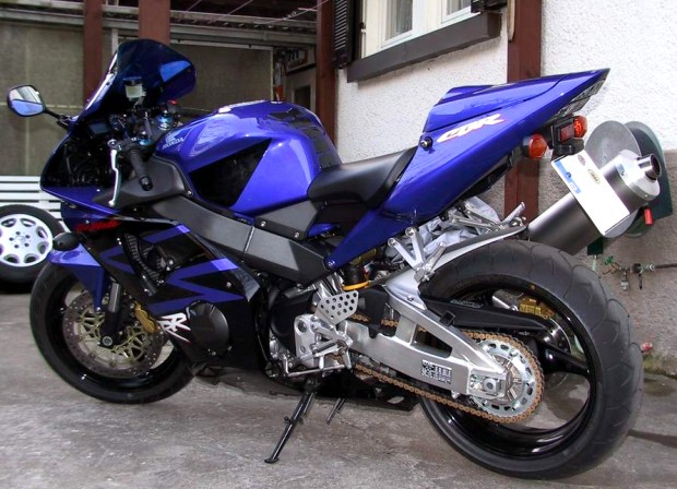 Honda cbr954rr Fireblade 2002